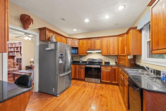 2309 Oregon Road, Versailles, KY 40383