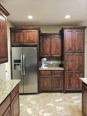 1513 Club Dr, Midland, TX 79701