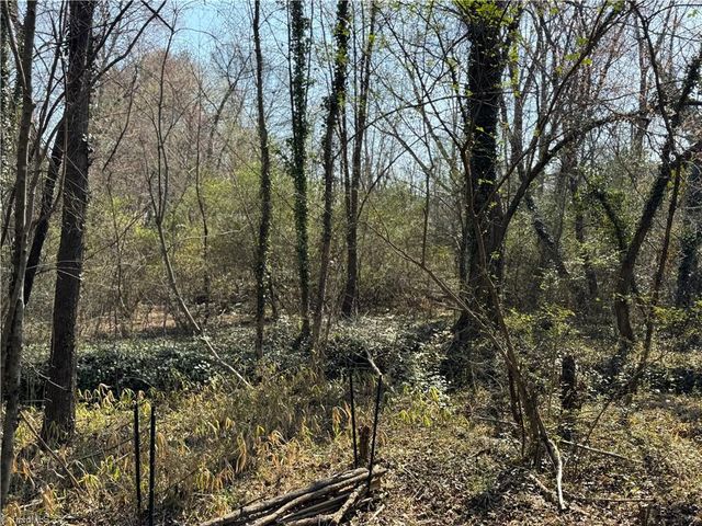 320 W King Street, King, NC 27021