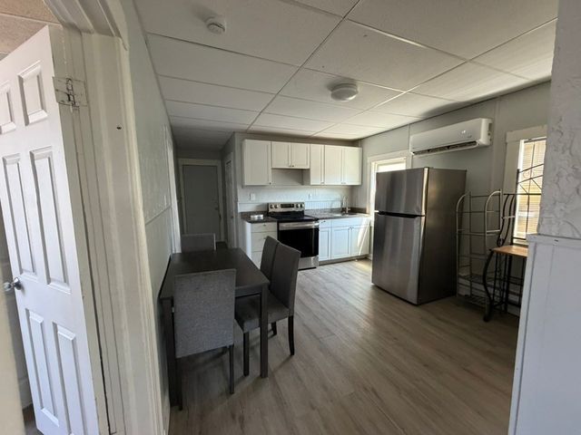 31 North St, Worcester, MA 01605