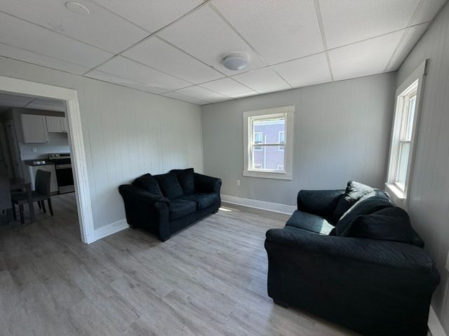 31 North St, Worcester, MA 01605