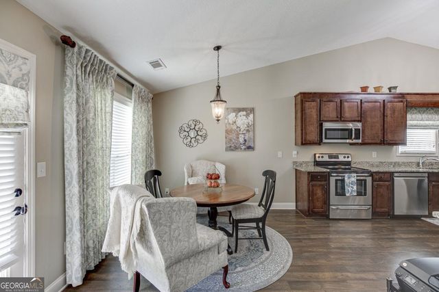 818 Bradmore Court, Hoschton, GA 30548