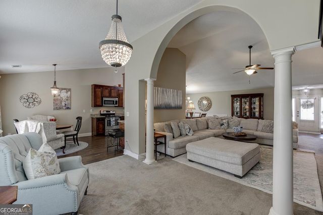 818 Bradmore Court, Hoschton, GA 30548