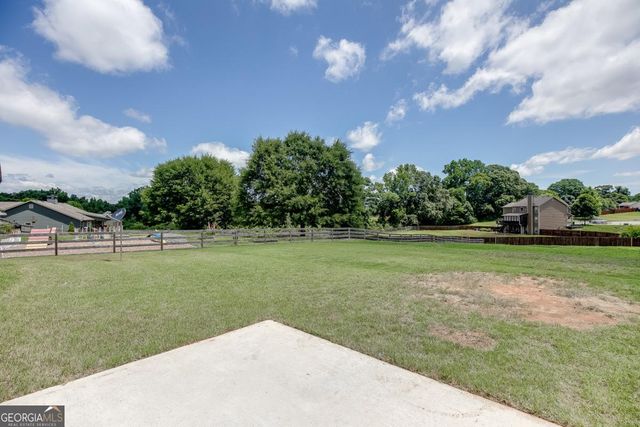 818 Bradmore Court, Hoschton, GA 30548