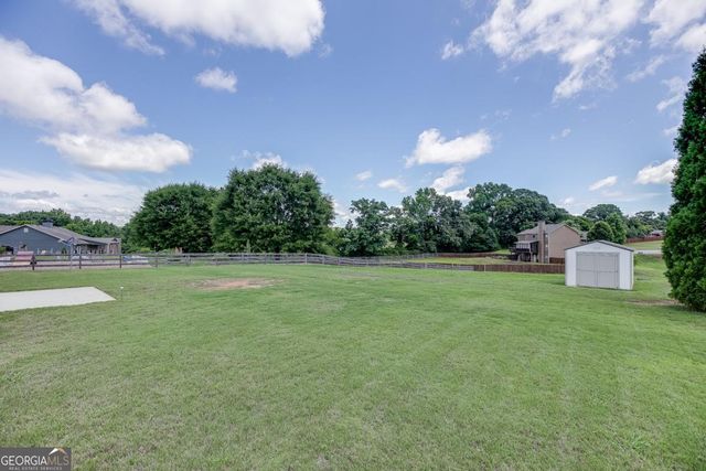 818 Bradmore Court, Hoschton, GA 30548