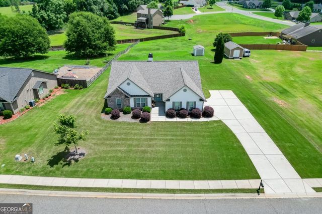 818 Bradmore Court, Hoschton, GA 30548