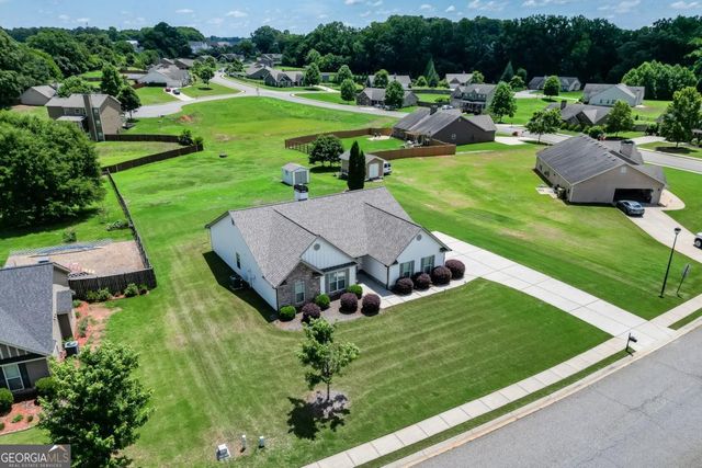 818 Bradmore Court, Hoschton, GA 30548