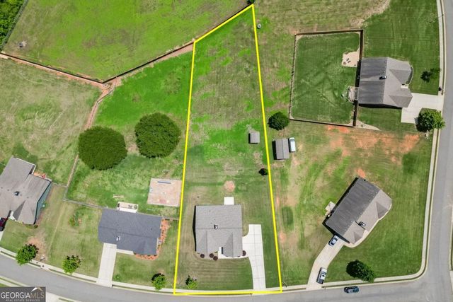 818 Bradmore Court, Hoschton, GA 30548