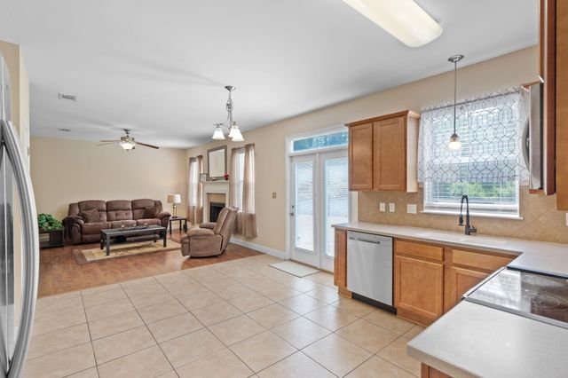 3618 Topaz Circle, Navarre, FL 32566