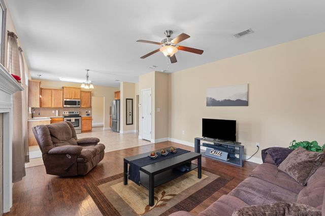 3618 Topaz Circle, Navarre, FL 32566