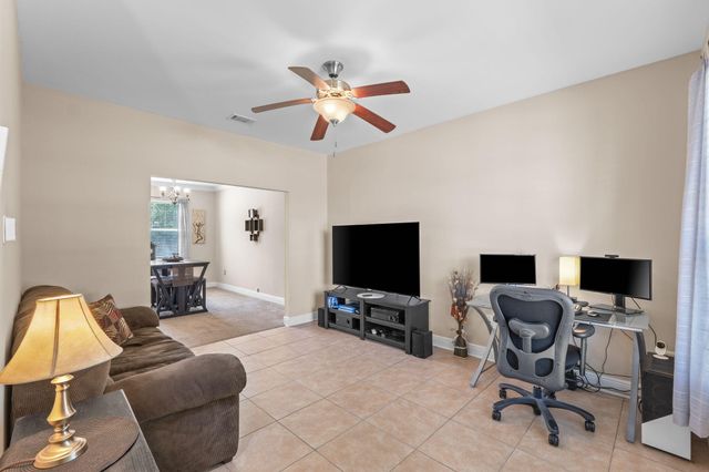 3618 Topaz Circle, Navarre, FL 32566