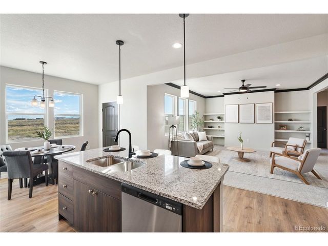 824 E Loma Dr, Pueblo West, CO 81007