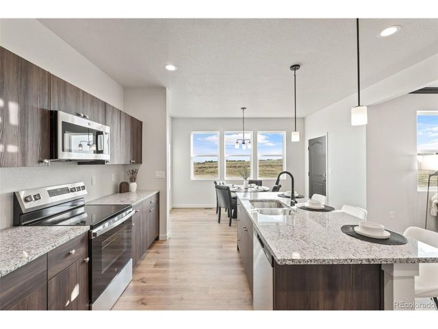 824 E Loma Dr, Pueblo West, CO 81007