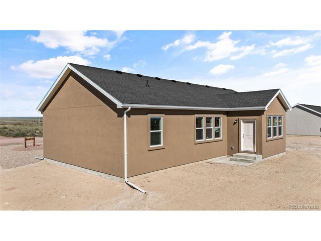 824 E Loma Dr, Pueblo West, CO 81007