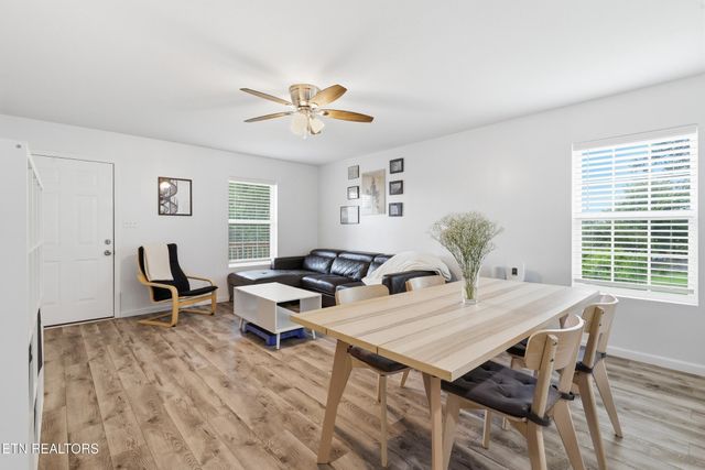 2721 Carson Ave, Knoxville, TN 37917