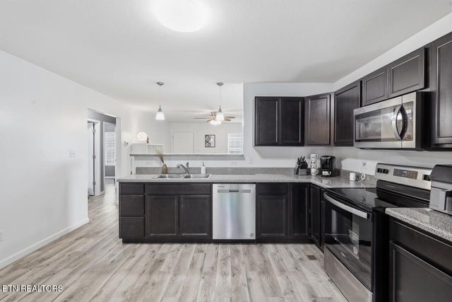 2721 Carson Ave, Knoxville, TN 37917