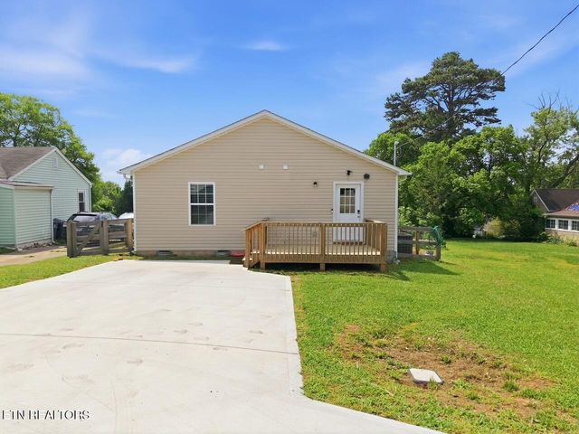 2721 Carson Ave, Knoxville, TN 37917