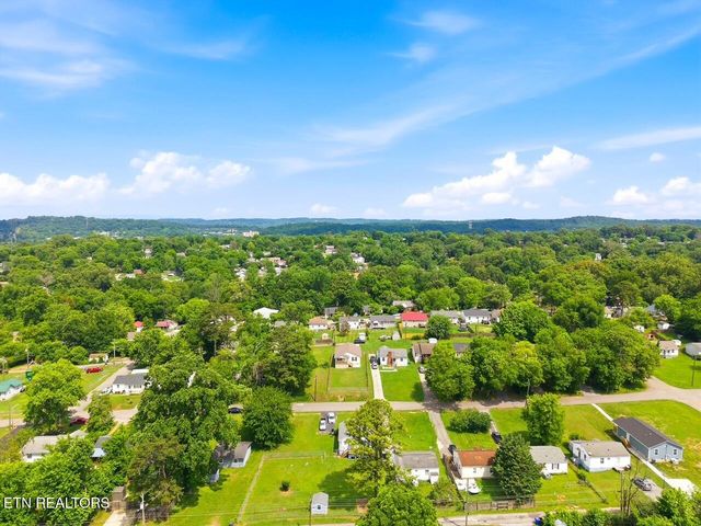 2721 Carson Ave, Knoxville, TN 37917