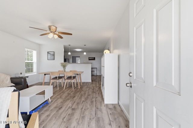 2721 Carson Ave, Knoxville, TN 37917