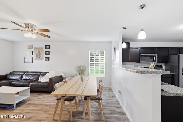 2721 Carson Ave, Knoxville, TN 37917