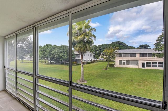 265 Windsor L, West Palm Beach, FL 33417
