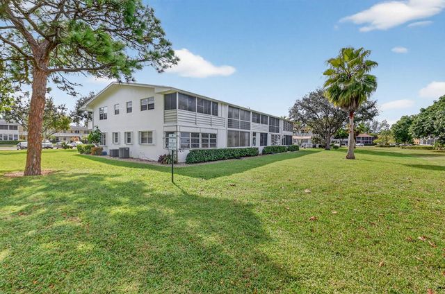 265 Windsor L, West Palm Beach, FL 33417
