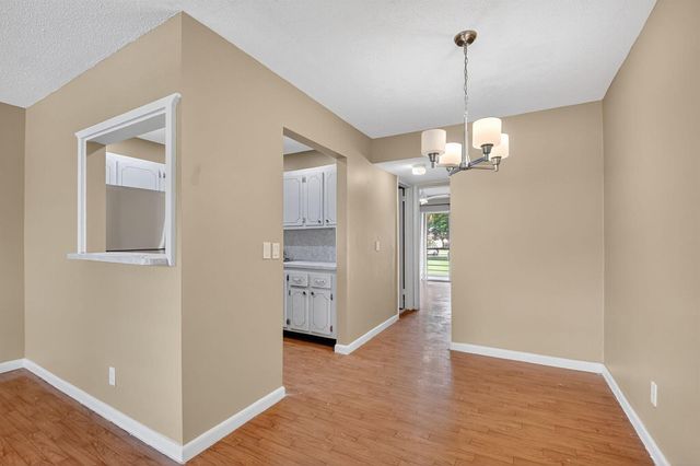 265 Windsor L, West Palm Beach, FL 33417