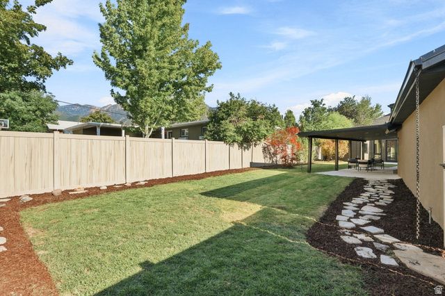 3983 S MERCURY DR, Holladay, UT 84124