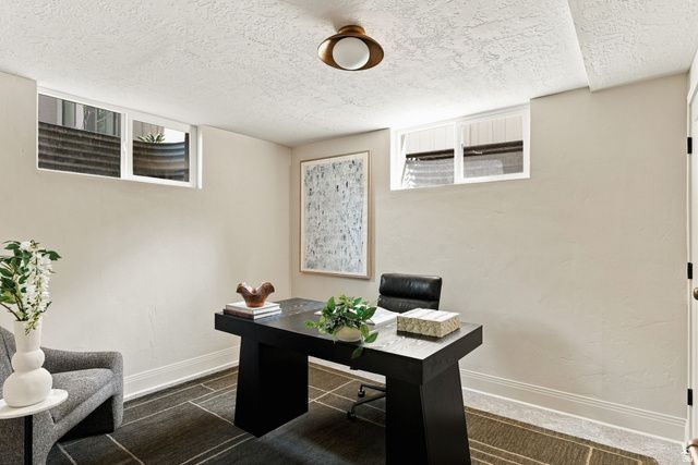 3983 S MERCURY DR, Holladay, UT 84124
