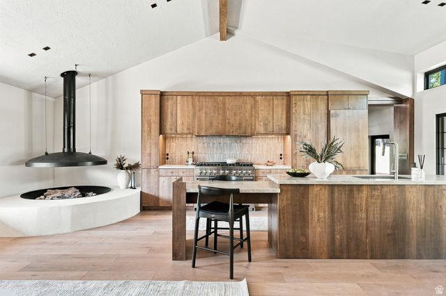 3983 S MERCURY DR, Holladay, UT 84124