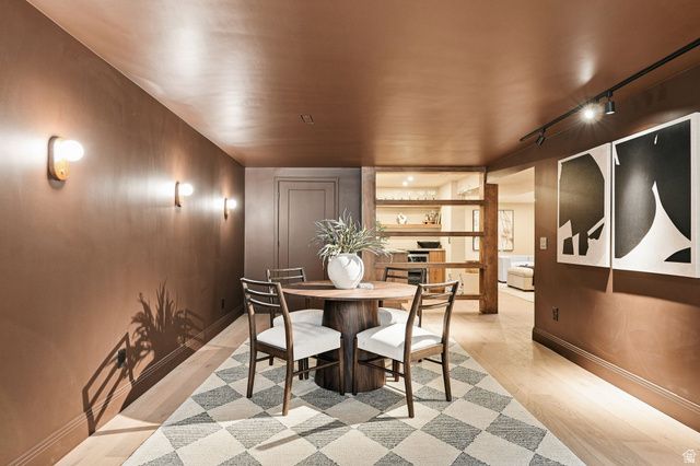 3983 S MERCURY DR, Holladay, UT 84124