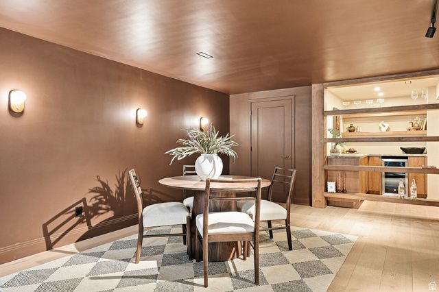 3983 S MERCURY DR, Holladay, UT 84124