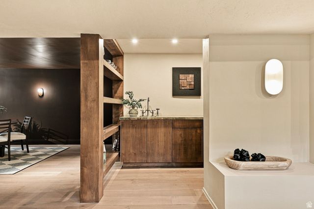 3983 S MERCURY DR, Holladay, UT 84124