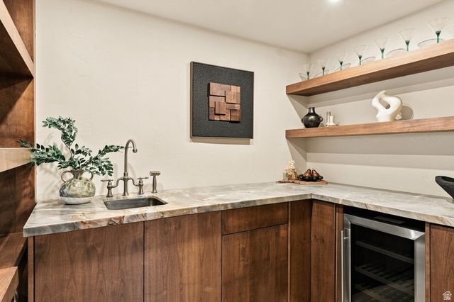 3983 S MERCURY DR, Holladay, UT 84124