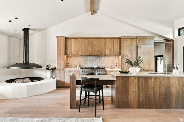3983 S MERCURY DR, Holladay, UT 84124