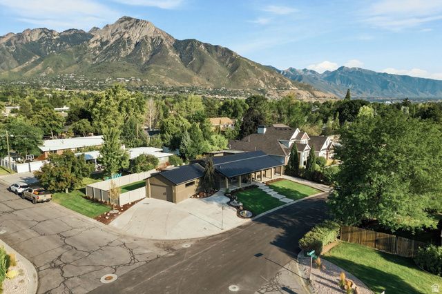 3983 S MERCURY DR, Holladay, UT 84124