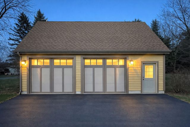 4845 Macwood Drive, Richmond, IL 60071