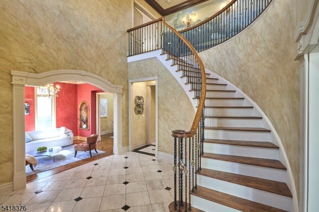 15 Michelle Way, Montville Twp., NJ 07058