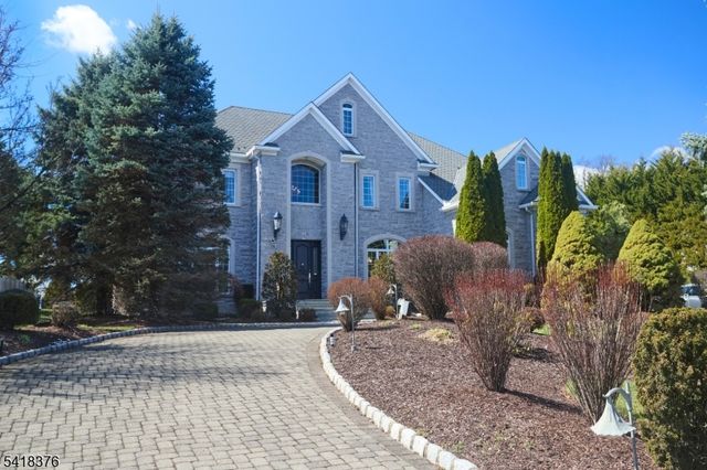 15 Michelle Way, Montville Twp., NJ 07058