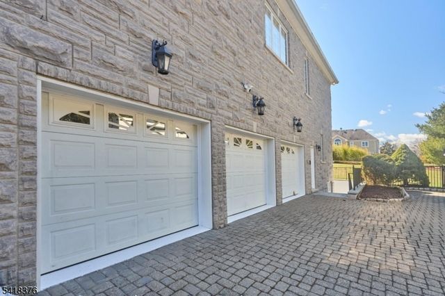 15 Michelle Way, Montville Twp., NJ 07058