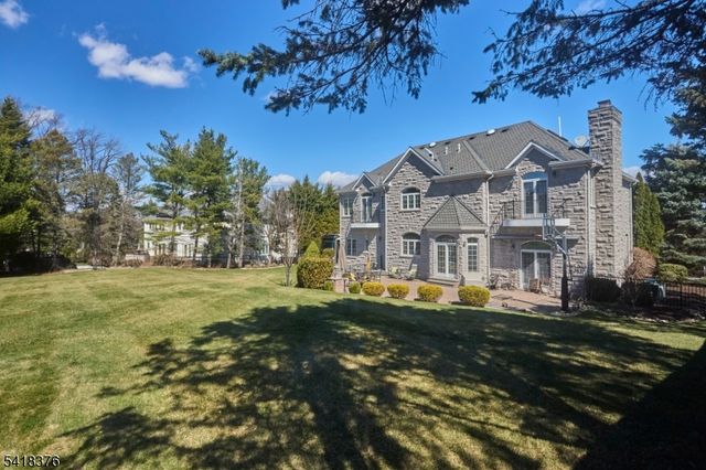 15 Michelle Way, Montville Twp., NJ 07058