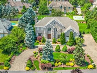 15 Michelle Way, Montville Twp., NJ 07058
