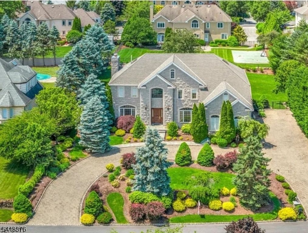 15 Michelle Way, Montville Twp., NJ 07058