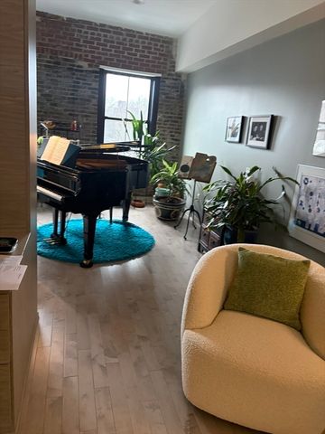 70-72 Northampton 302, Boston, MA 02118