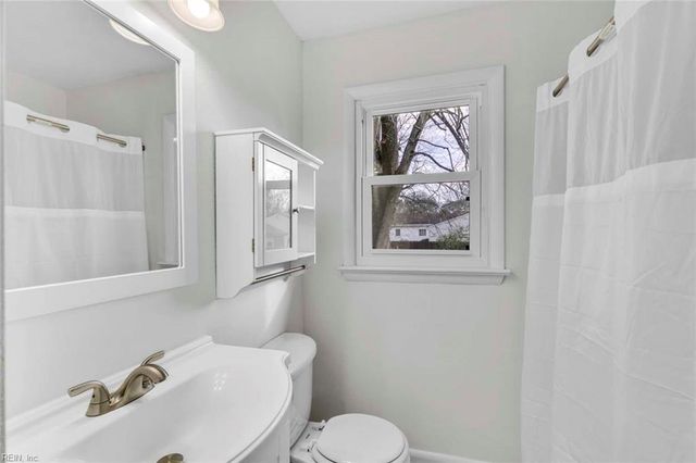 1110 74th ST, Newport News, VA 23605