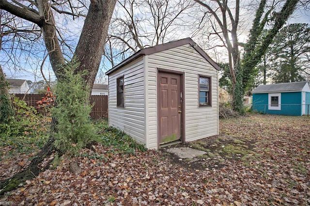 1110 74th ST, Newport News, VA 23605