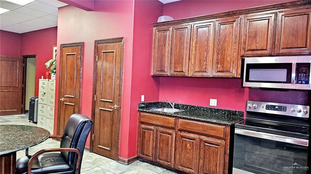 5301 S Mccoll Road, Edinburg, TX 78539