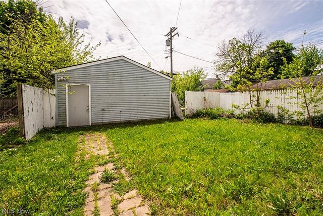 4211 Trowbridge Avenue, Cleveland, OH 44109