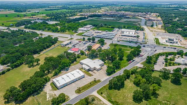 113 Temple Hall Highway, Granbury, TX 76049