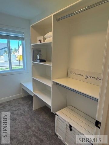 6410 Ender Ln, Idaho Falls, ID 83401